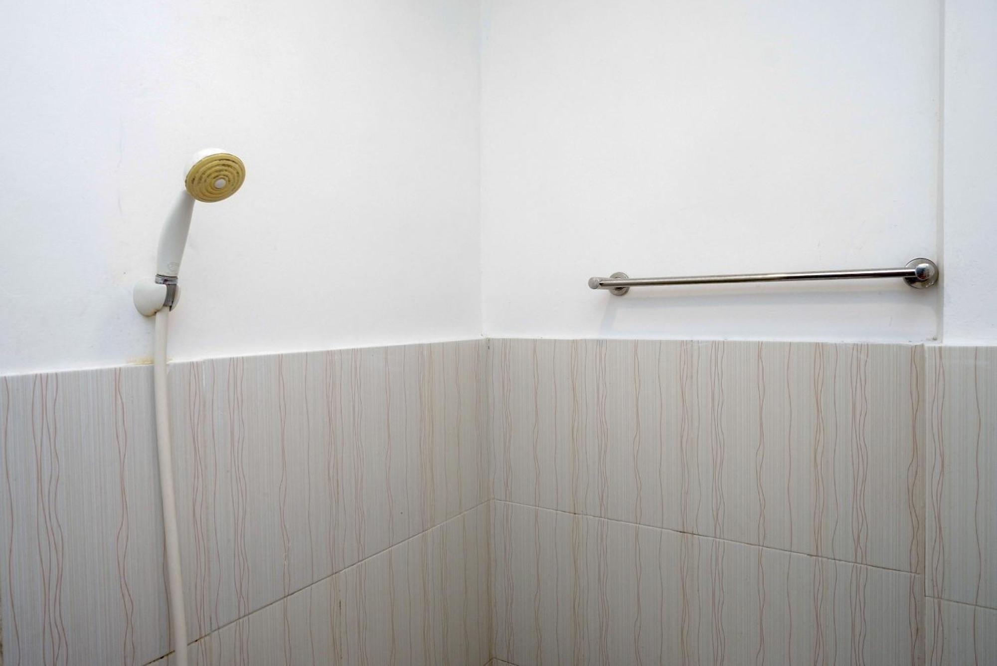 Hotel Reddoorz Syariah Near Plengkung Gading 2 Jogyakarta Pokój zdjęcie